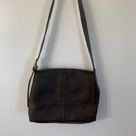 Liz Claiborne crazy horse cross body with wallet - Picture 2 of 7